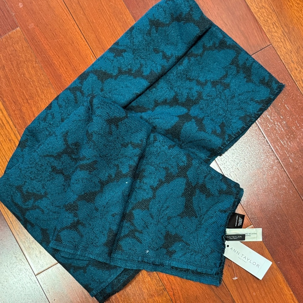 Ann Taylor Teal and Black Patterned Scarf